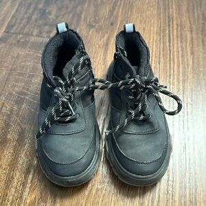 Zara mid season boots. 26 EUC